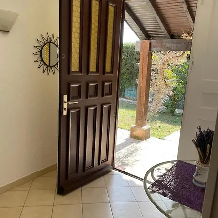 فيلة Bruyere